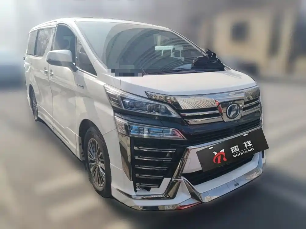 Toyota Vellfire 2021 — фото 1