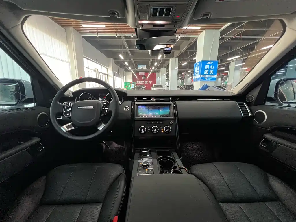 Land Rover Discovery 2019 — фото 13