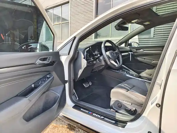 Volkswagen Golf 2023