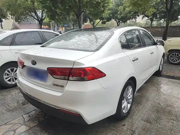 Kia K4 2014