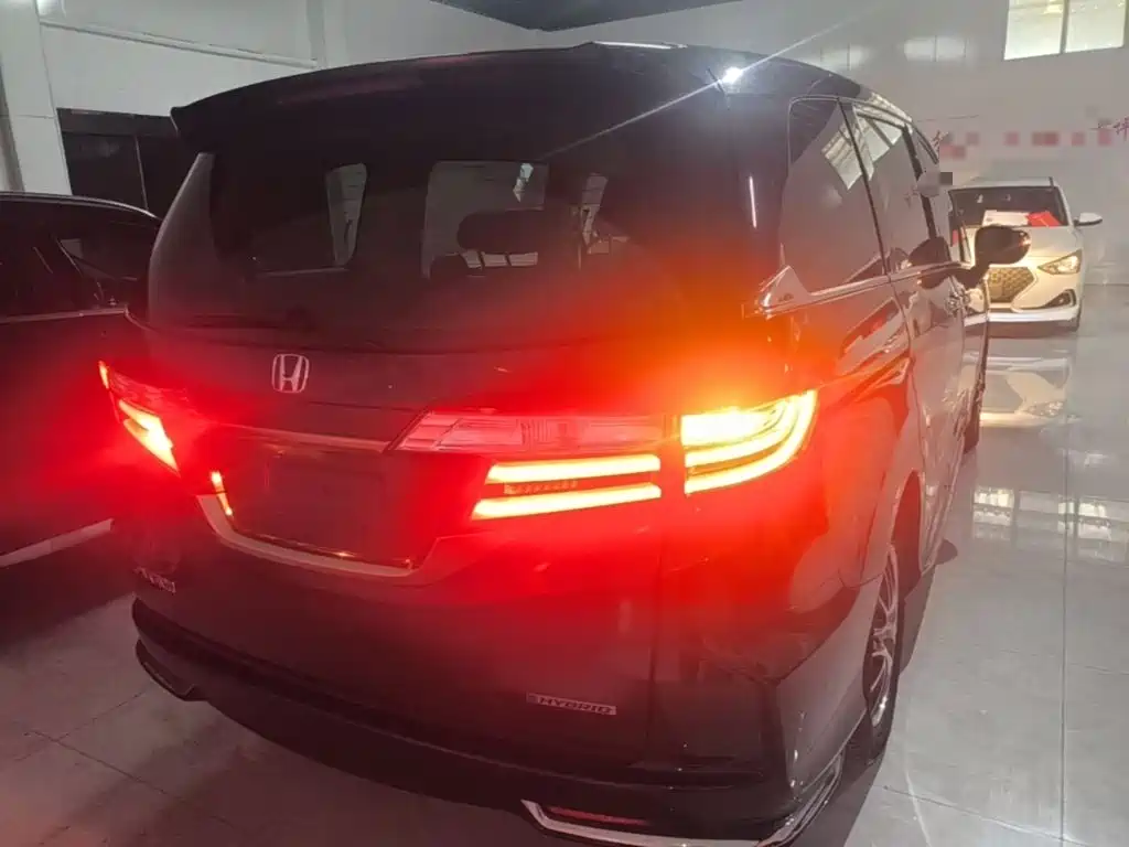 Honda Odyssey 2020 — фото 7