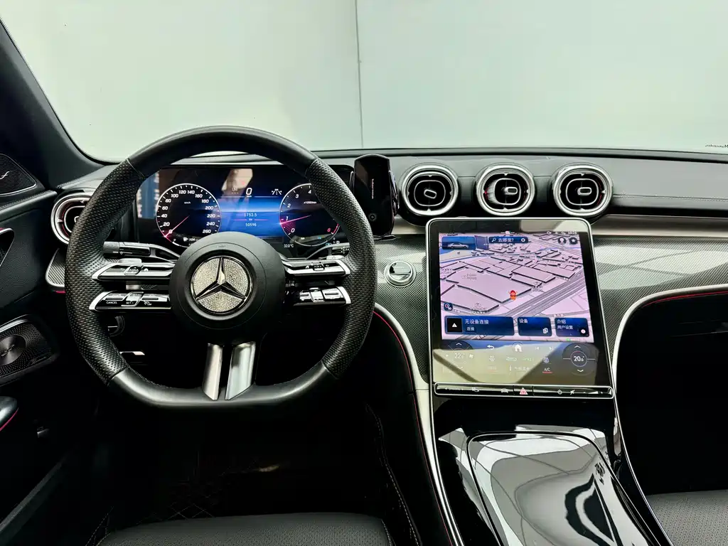 Mercedes-Benz C-Class 2023 — фото 17
