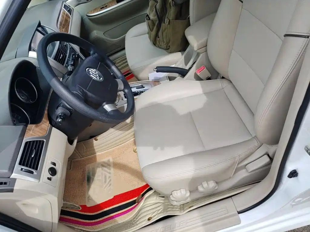 Buick Excelle 2015 — фото 15