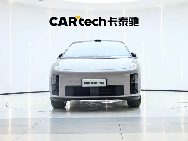 Li Auto i6 2025