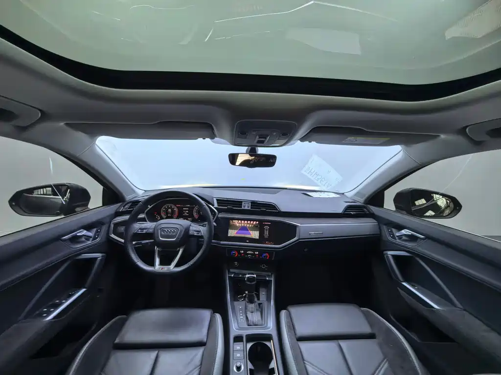 Audi Q3 Sportback 2022 — фото 17