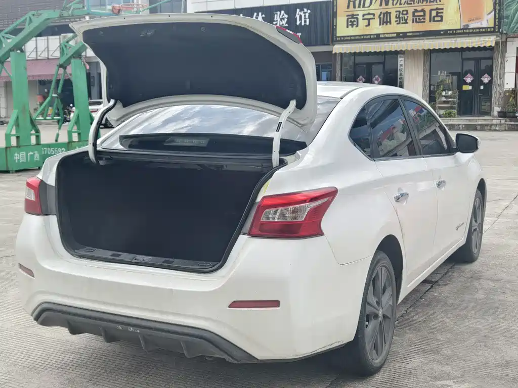 Nissan Sylphy EV 2019 — фото 20