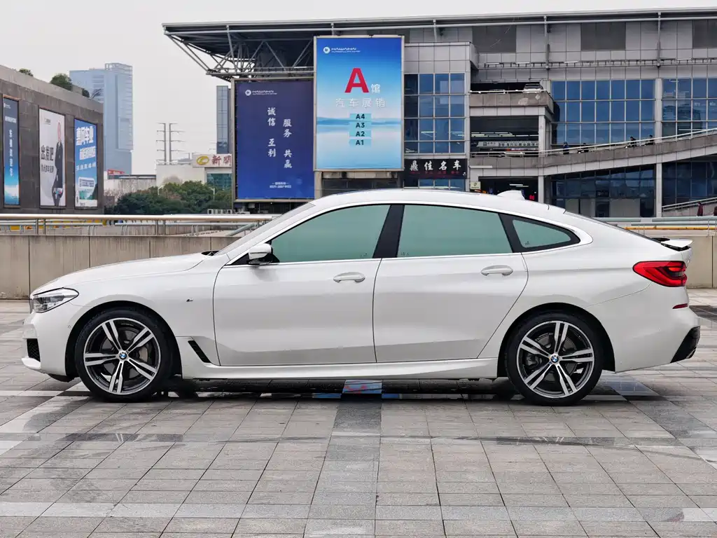 BMW 6 Series GT 2019 — фото 2