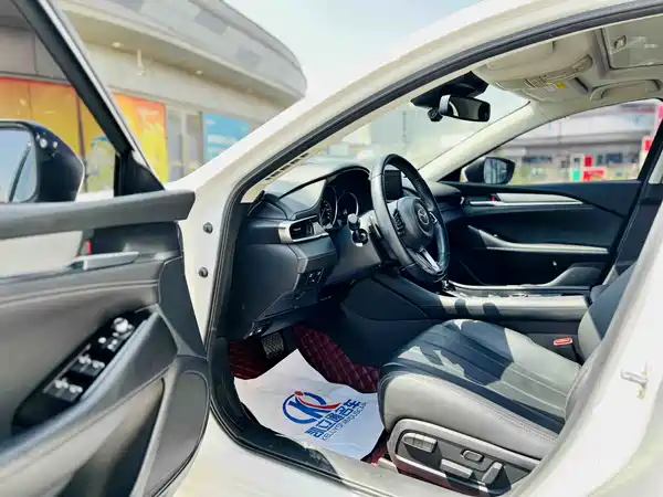 Mazda Atenza 2020