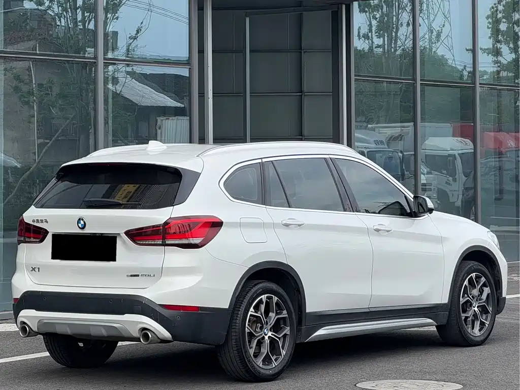 BMW X1 2021 — фото 6