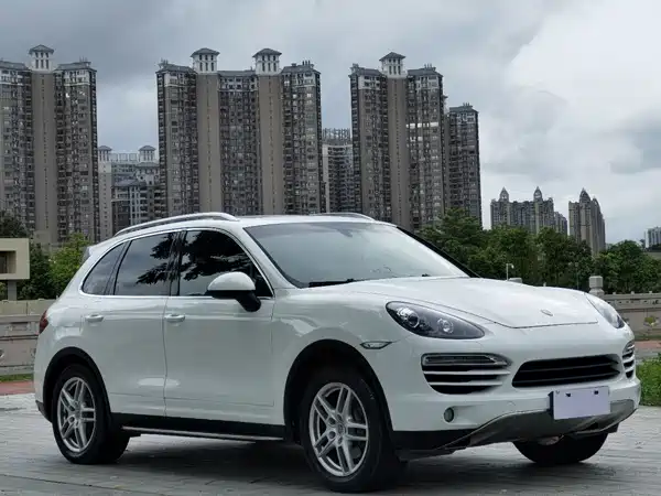 Porsche Cayenne 2011