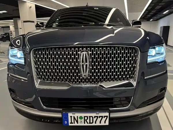 Lincoln Navigator 2022
