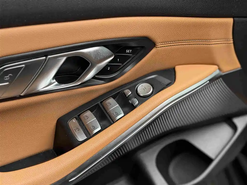 BMW 3 Series 2020 — фото 16