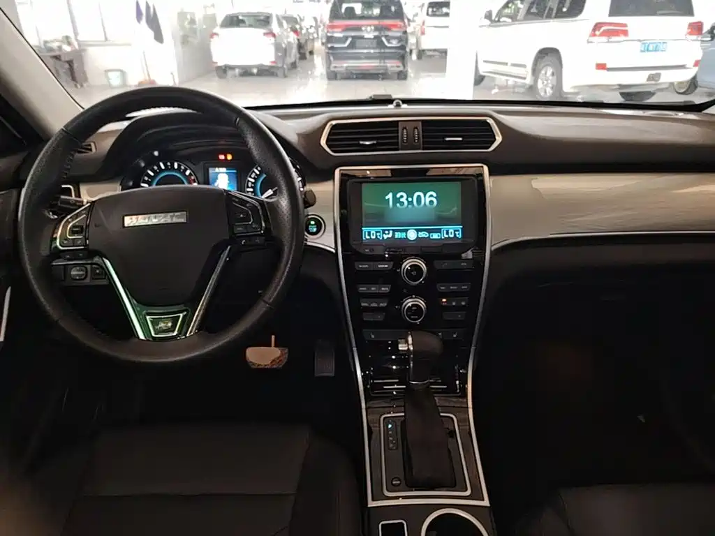 Haval H2 2016 — фото 10
