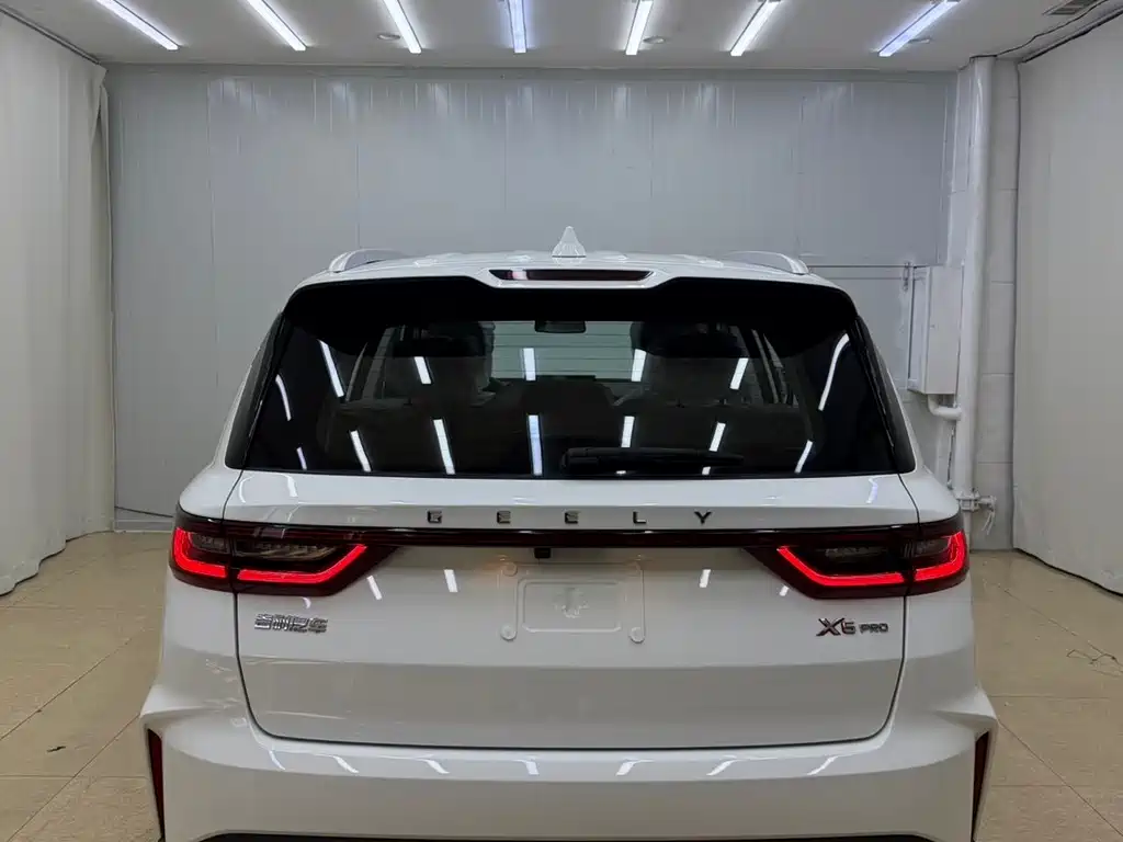 Geely Vision X6 2025