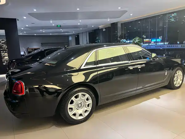 Rolls-Royce Ghost 2012