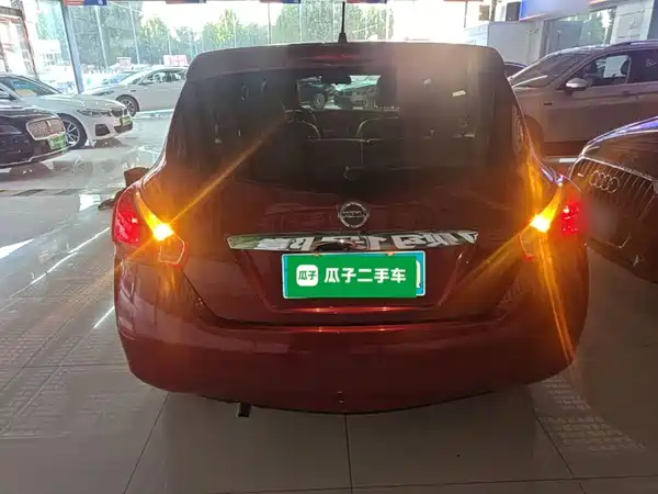 Nissan Tiida 2014