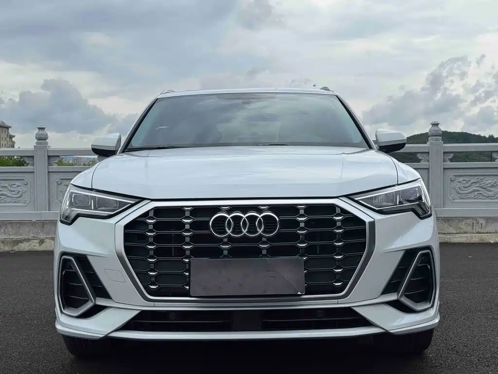 Audi Q3 2021