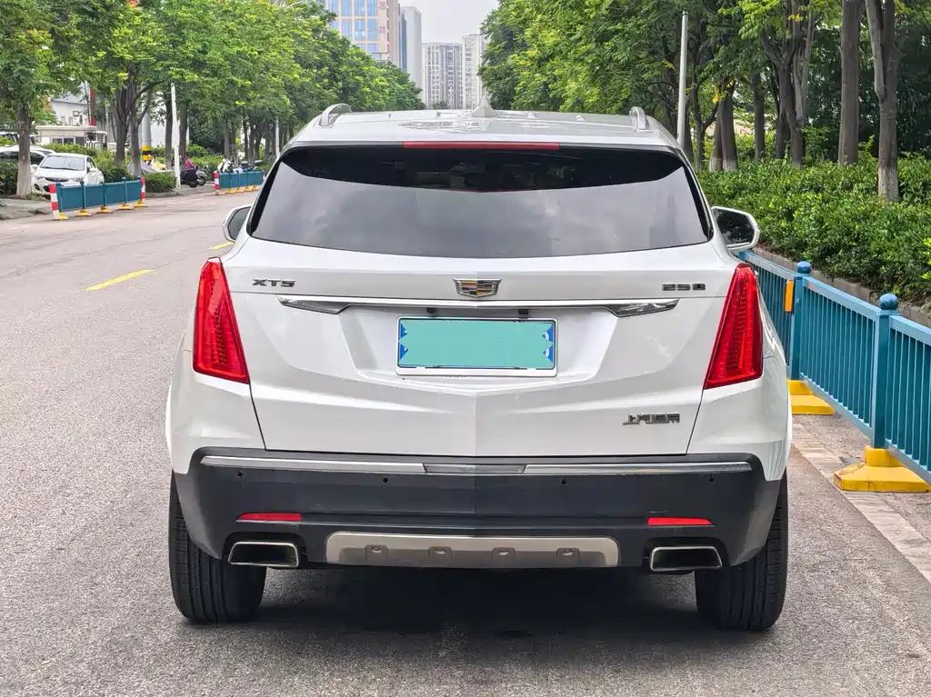 Cadillac XT5 2019 — фото 4