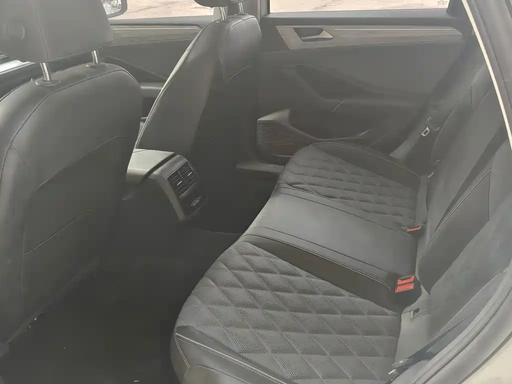 Volkswagen Sagitar 2022