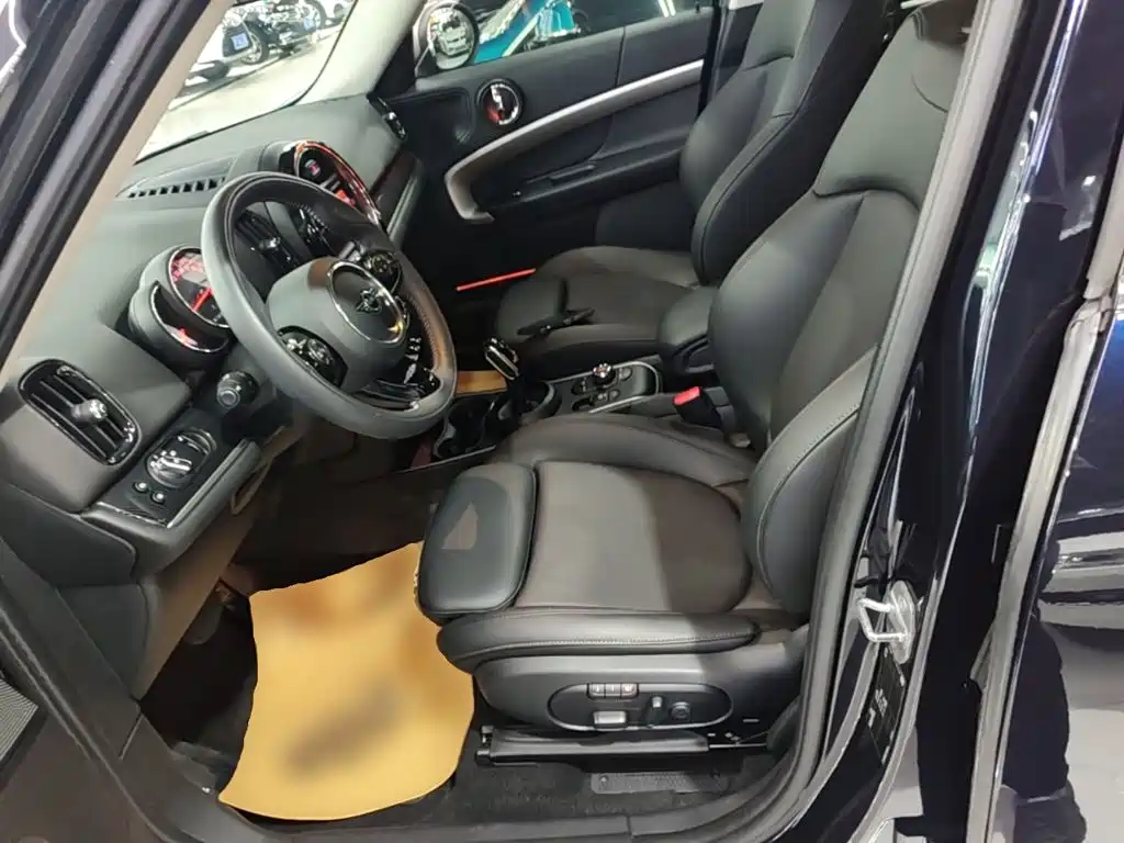 MINI Countryman 2020 — фото 15