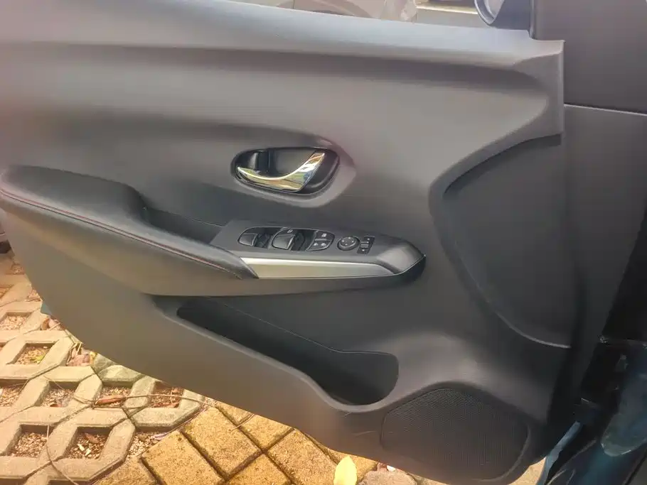 Nissan Bluebird 2018