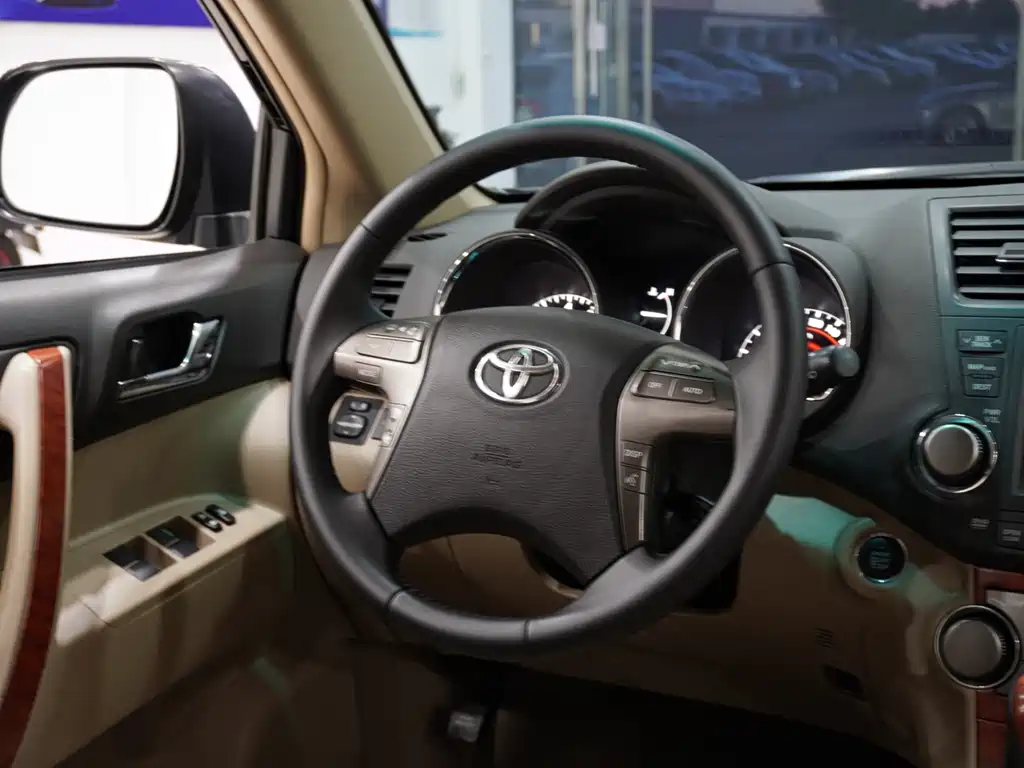 Toyota Highlander 2009 — фото 12