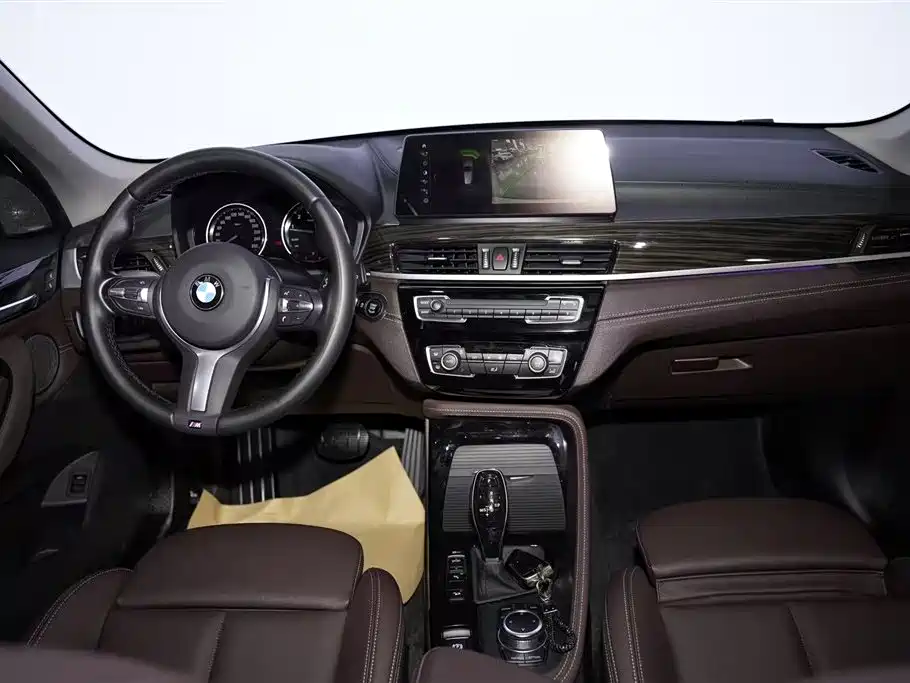 BMW X1 2022 — фото 11