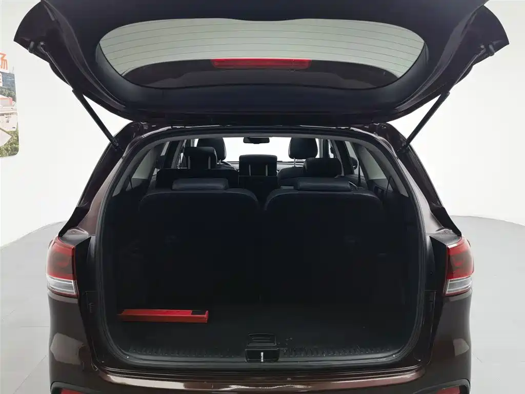 Kia Sorento 2018 — фото 16