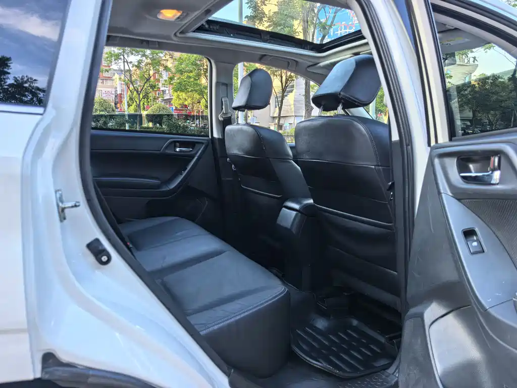 Subaru Forester 2015
