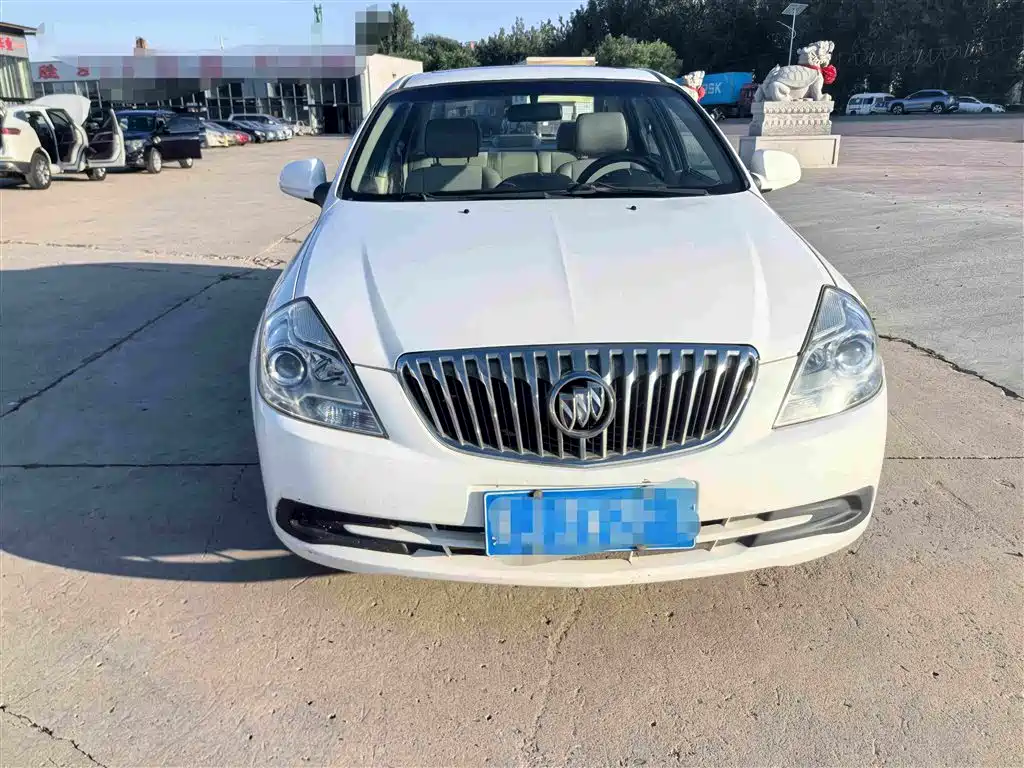 Buick Excelle 2015 — фото 2