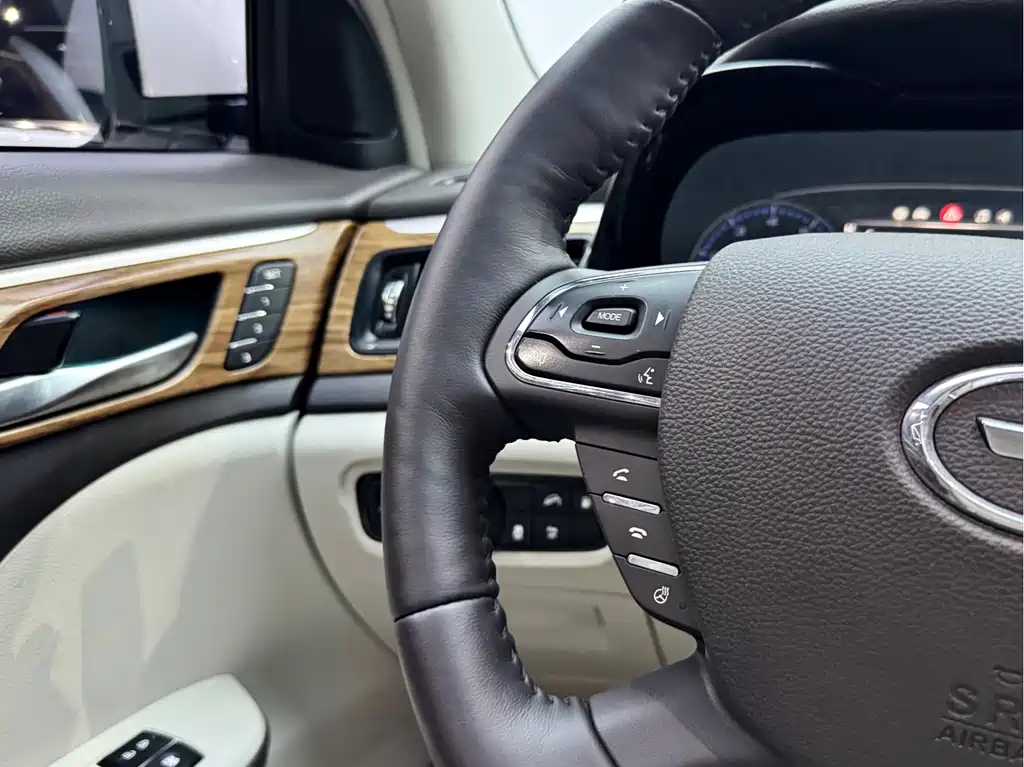 GAC Motor Trumpchi GS8 2018 — фото 21