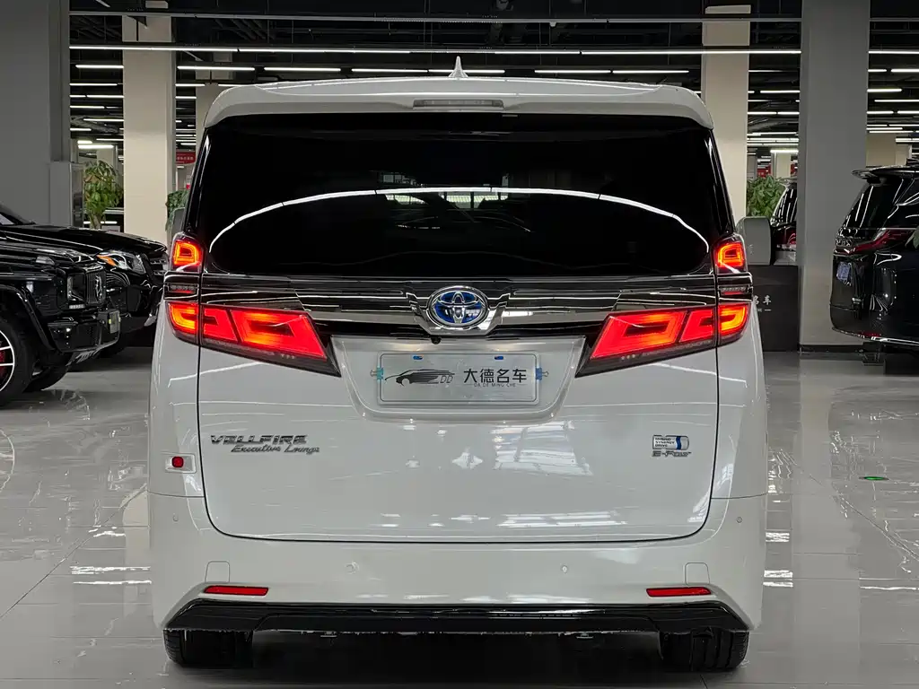 Toyota Vellfire 2021 — фото 5