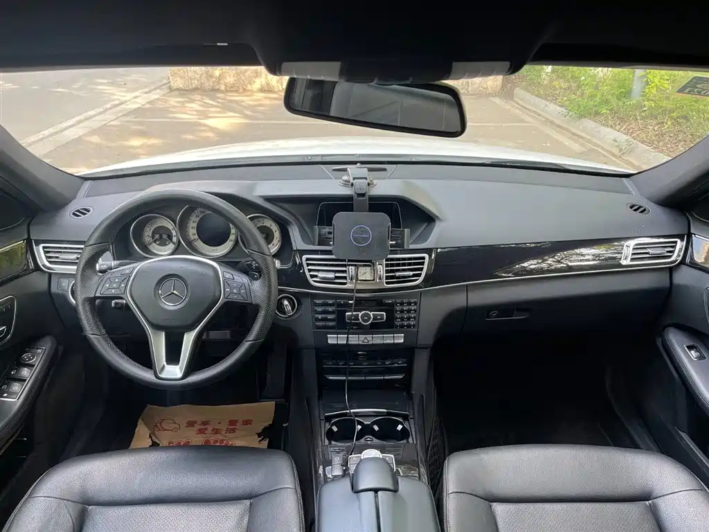 Mercedes-Benz E-Class 2014 — фото 18