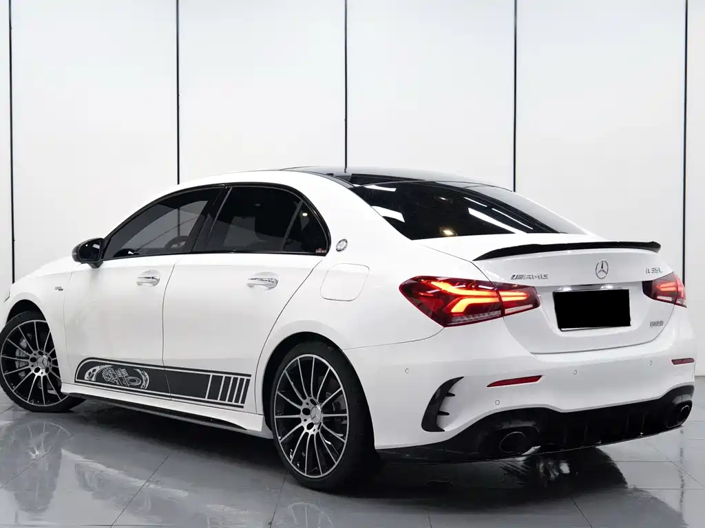 Mercedes-Benz A-Class AMG 2023 — фото 3