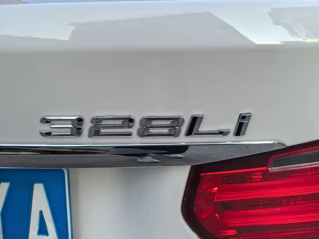 BMW 3 Series 2015 — фото 7