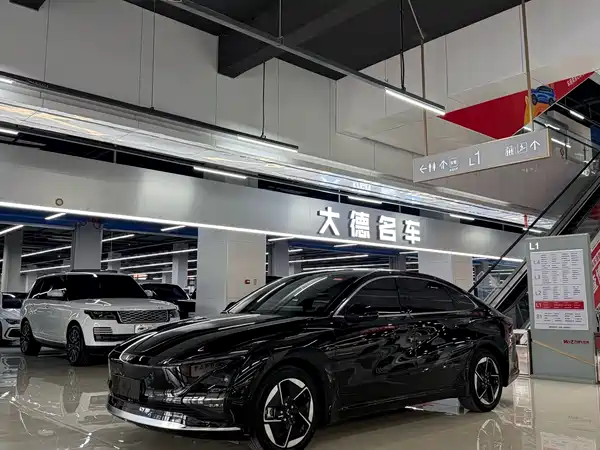 Wuling Starlight 2025