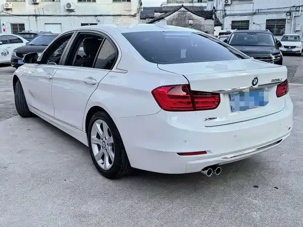 BMW 3 Series 2015