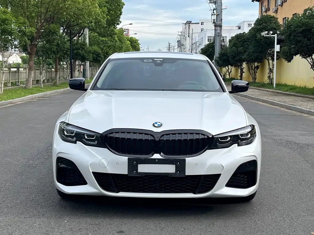 BMW 3 Series 2022