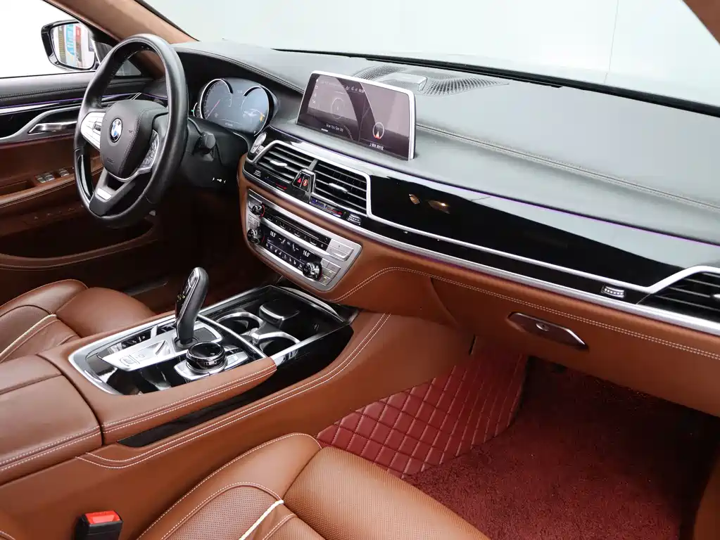 BMW 7 Series 2019 — фото 24