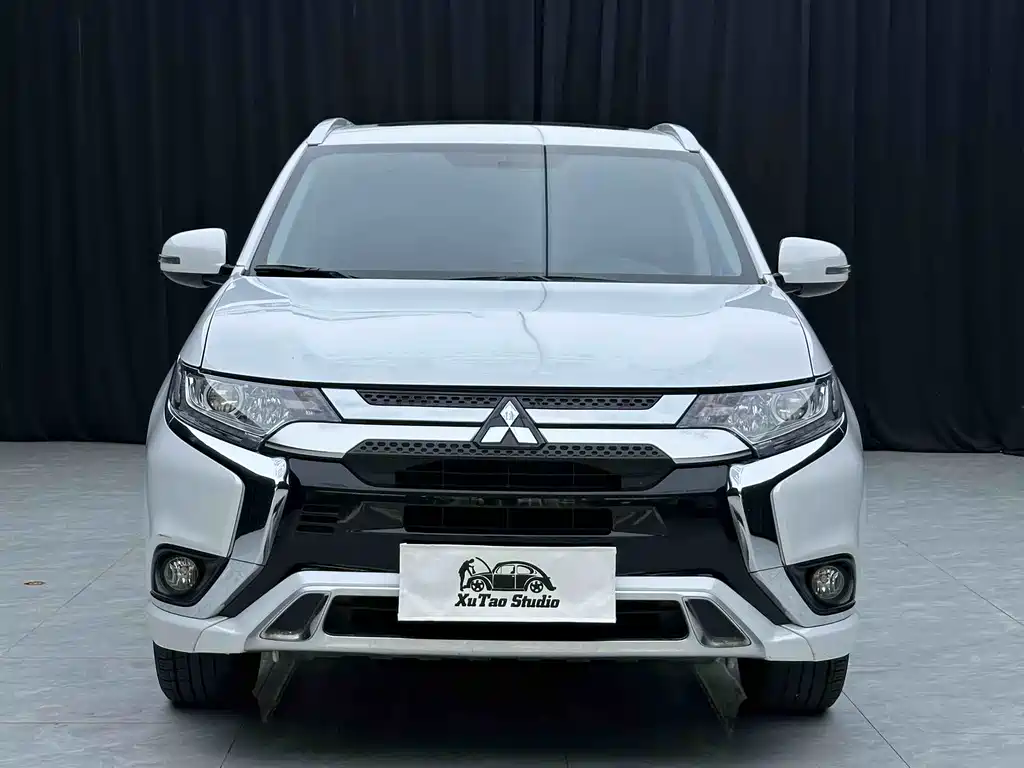 Mitsubishi Outlander 2022
