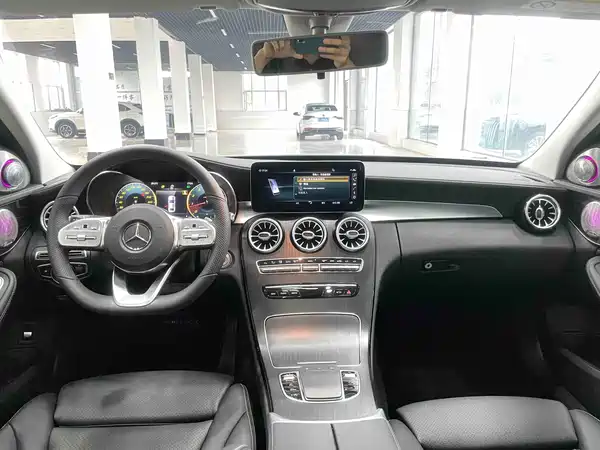 Mercedes-Benz C-Class 2020