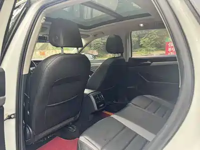 Volkswagen Sagitar 2020