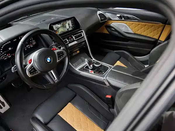 BMW M8 2022