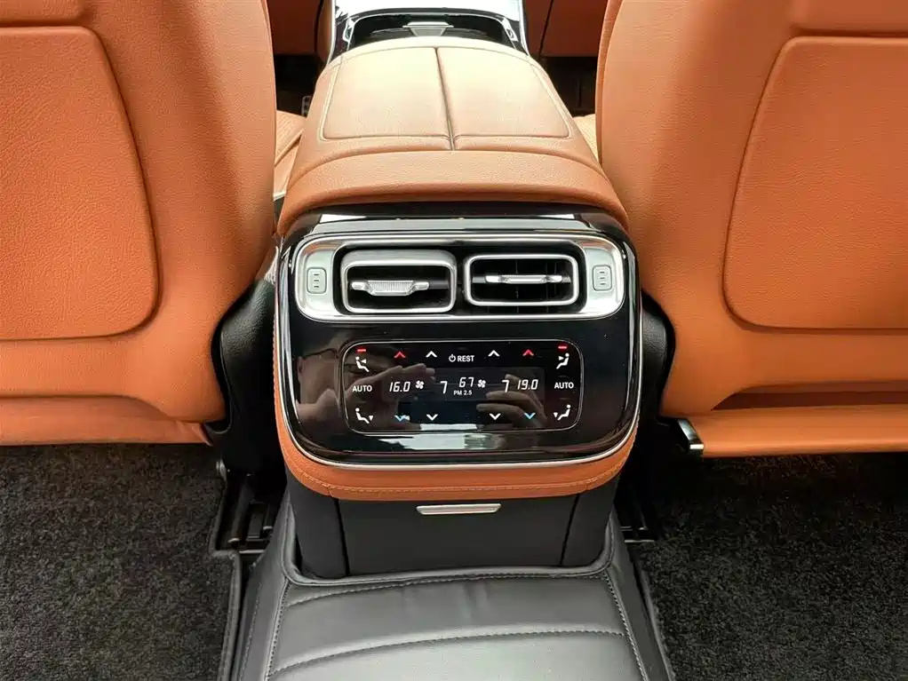 Mercedes-Benz S-Class 2022 — фото 16