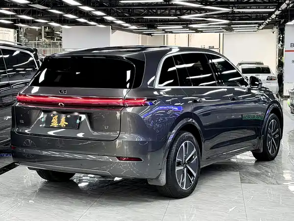 Li Auto L7 2024