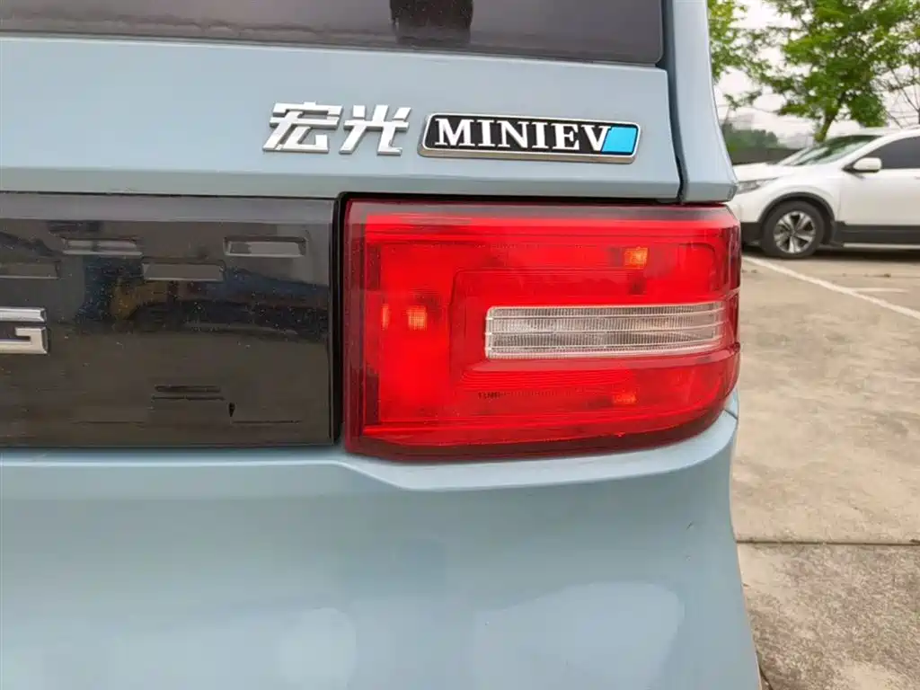 Wuling MINIEV 2021 — фото 8