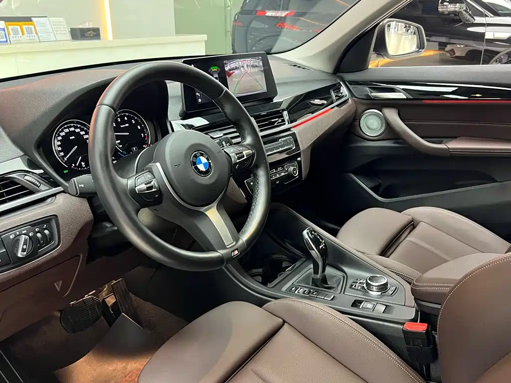 BMW X1 2022 — фото 8