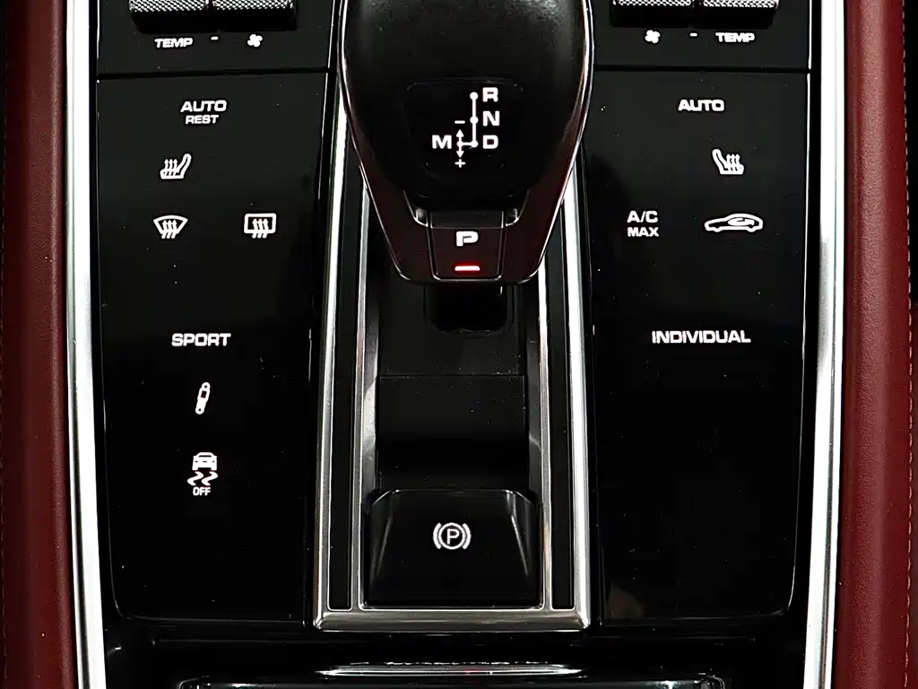 Porsche Panamera 2022 — фото 20