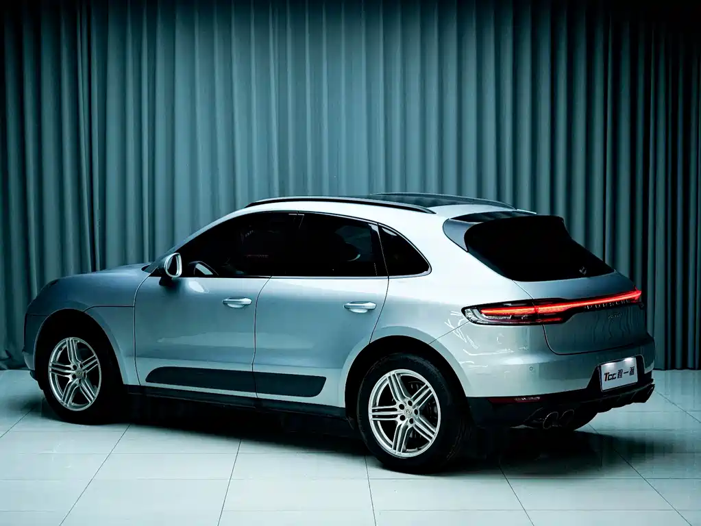 Porsche Macan 2022 — фото 15