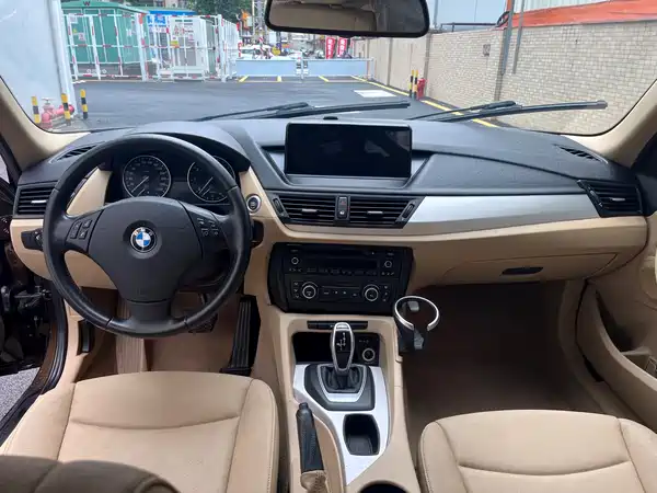 BMW X1 2012